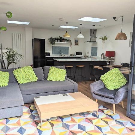 Апартаменты The Urban Retreat Торки Экстерьер фото